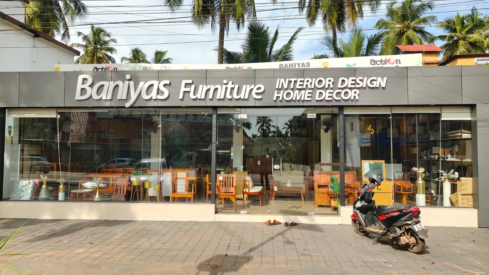 Baniyas Furniture Palace Storefront